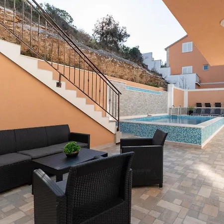Beachfront - Happy Vakantiehuis *
