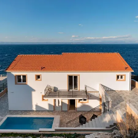 Beachfront - Happy Blato (Korcula)